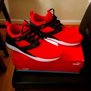 Pumas!!! softfoam+, optimal comfort. Size 11, Red